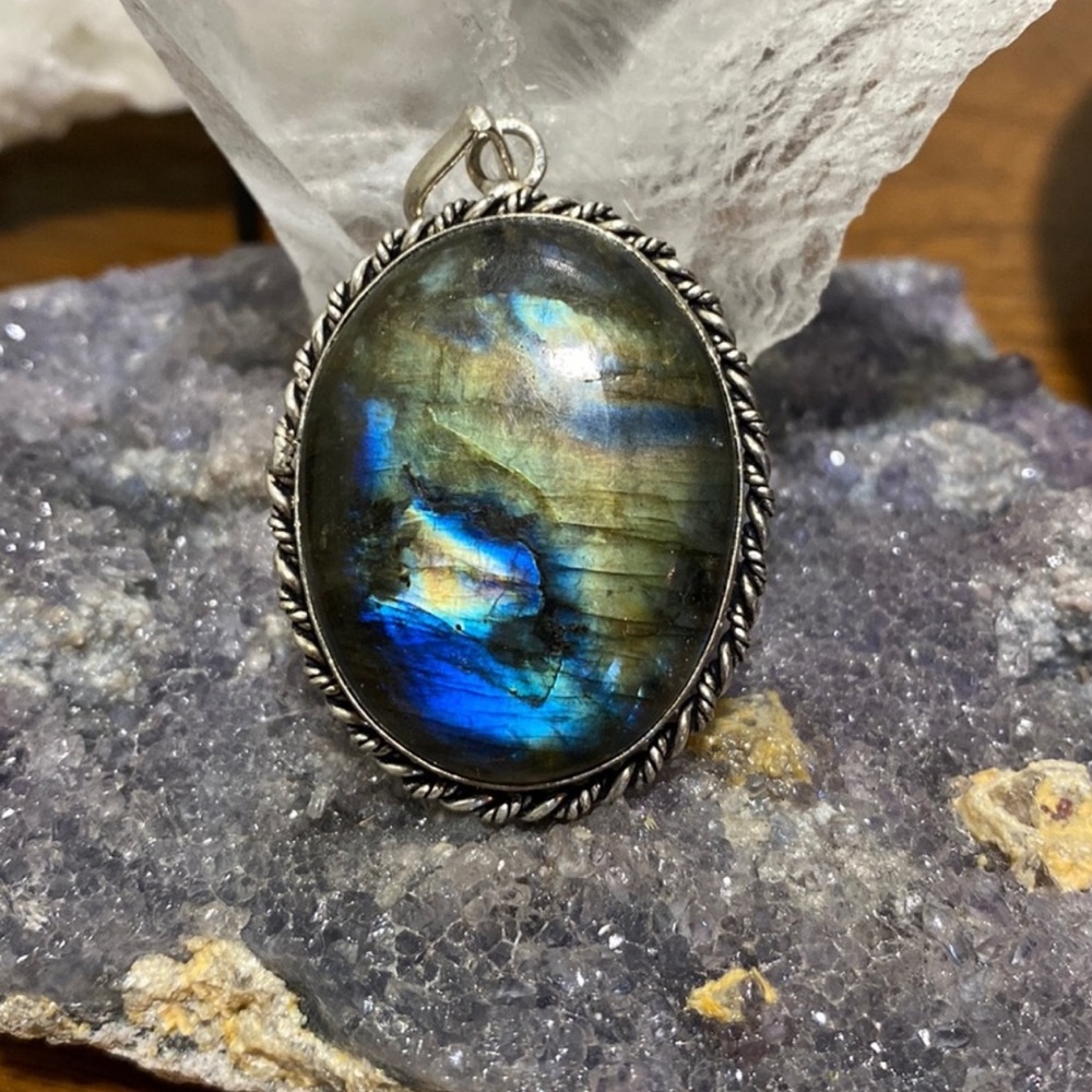Labradorite Pendant